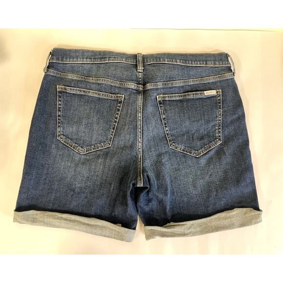 Eddie Bauer Boyfriend Shorts Womens 10 Blue Medium Wash Denim Low Rise Zip Fly - Picture 12 of 12